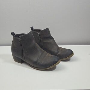 Dunes Ankle Booties Size 8